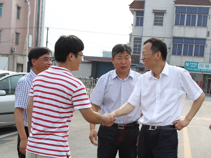 錦盛發(fā)展近20年來(lái)，得到了各級(jí)領(lǐng)導(dǎo)和政府部門的關(guān)心和支持